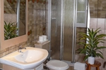 Badezimmer in der Ferienwohnung 4 Personen für den Familienurlaub im Ferienclub Lüneburger Heide